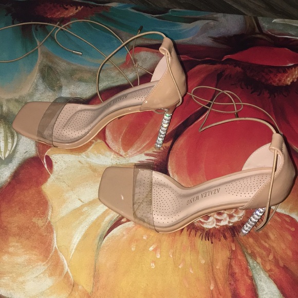 Azalea Wang high heels - Picture 3 of 3